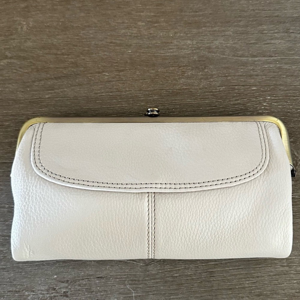 HOBO Bags Lauren Clutch Wallet in Powder White NEW with tags
